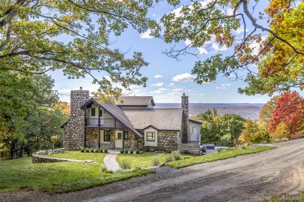 37 Mountainview Road, Ellenville, NY 12428