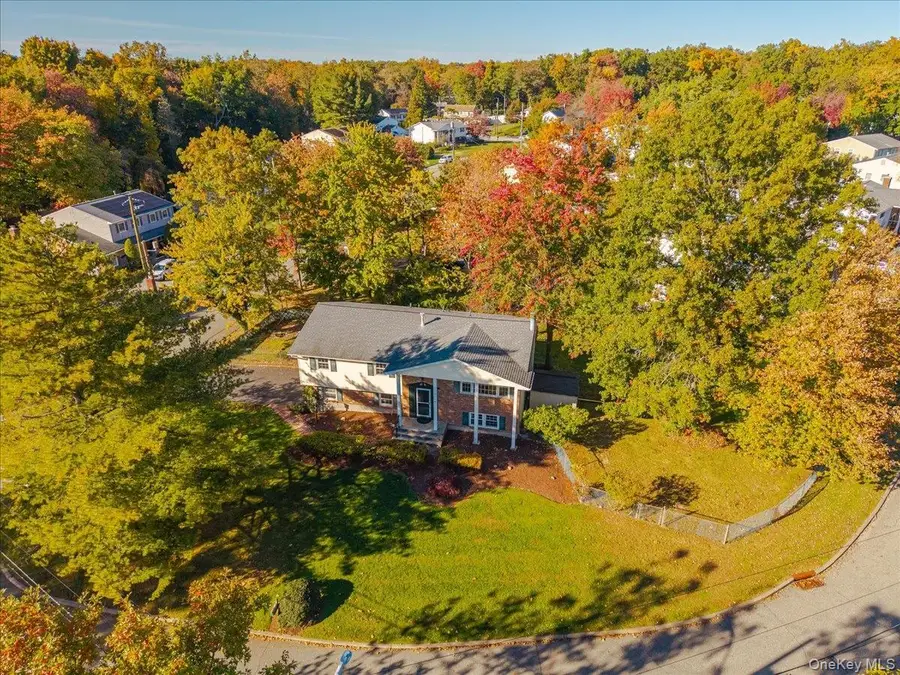 1 Daisy Court, Nanuet, NY 10954 - #2