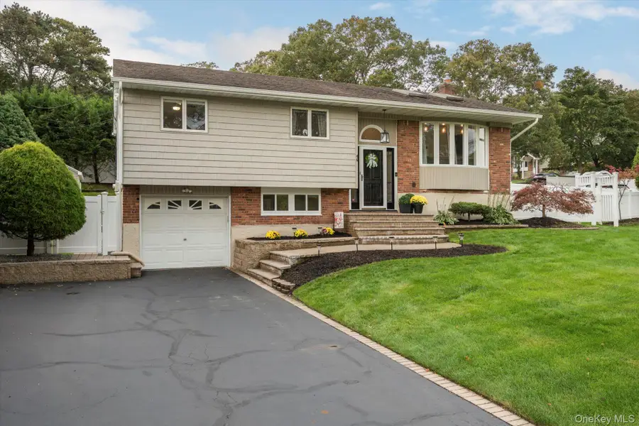 46 Parnell Drive, Smithtown, NY 11787 - #2