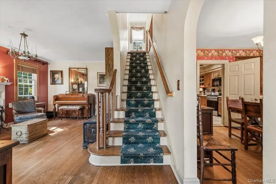 23 Chestnut Street, Glen Cove, NY 11542 - #3
