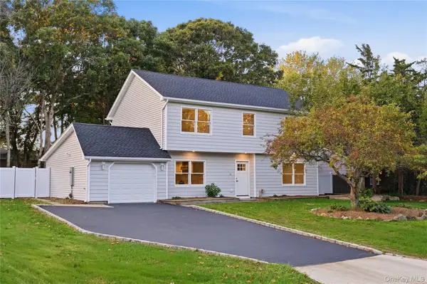 22 Woodbrook Drive, Ridge, NY 11961