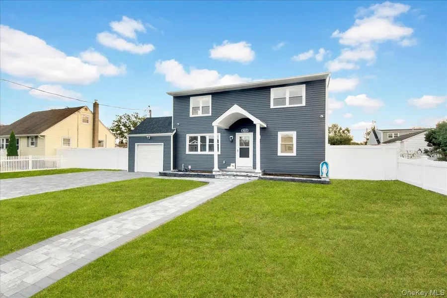 441 36th Street, Lindenhurst, NY 11757 - #2