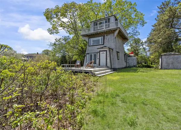 55 West End Avenue, East Quogue, NY 11942