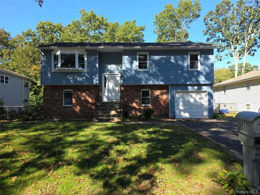 31 Depew Street, Huntington, NY 11743 - #2