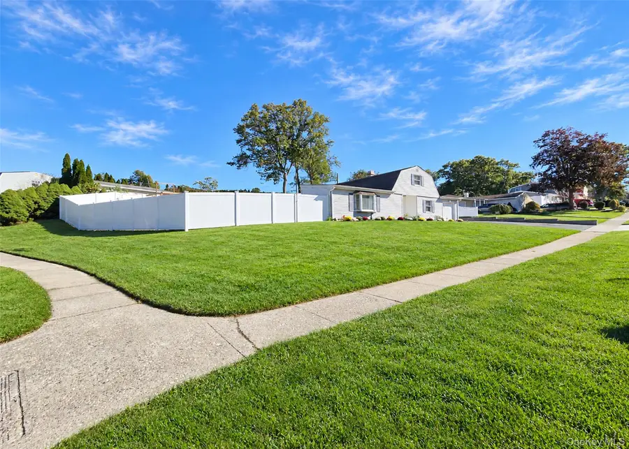 1343 Waverly Avenue, Farmingville, NY 11738 - #2