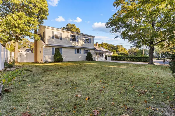 10 Sunset Drive, Centereach, NY 11720