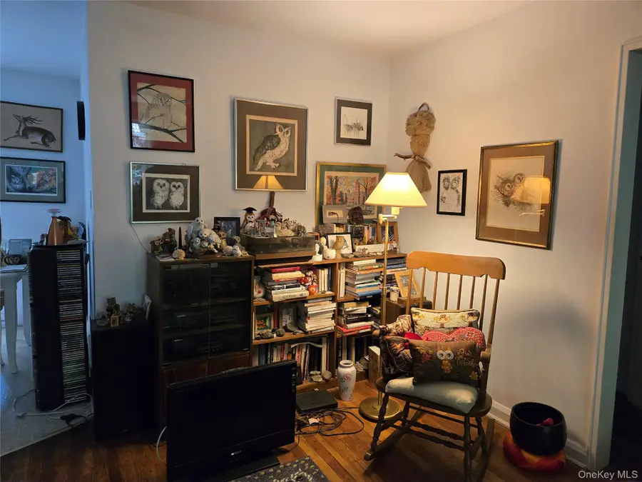 230-06 Kingsbury Avenue #B, Oakland Gardens, NY 11364 - #3