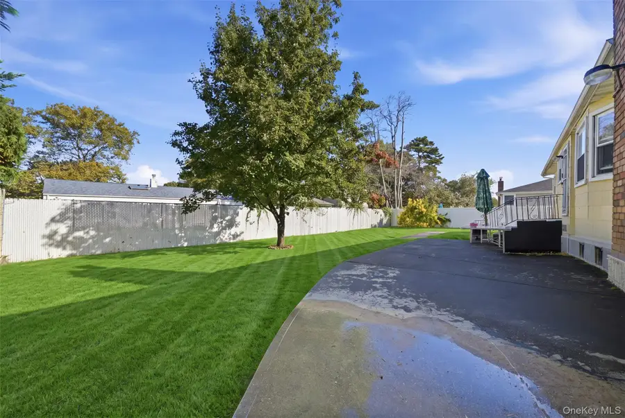 10 Francisco Avenue, Central Islip, NY 11722 - #3