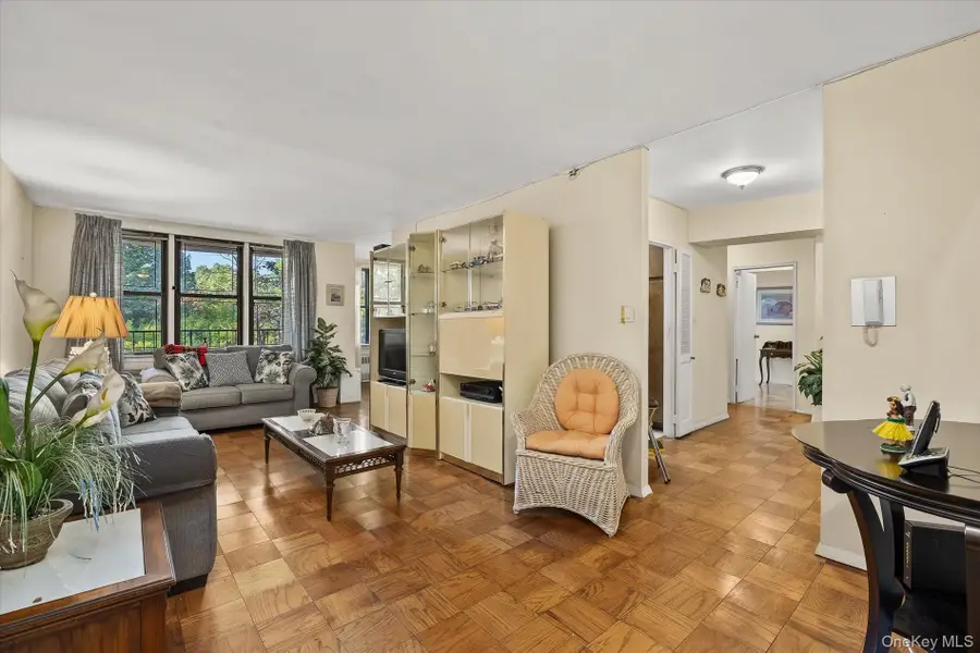 1874 Pelham Parkway S #2R, Bronx, NY 10461 - #2