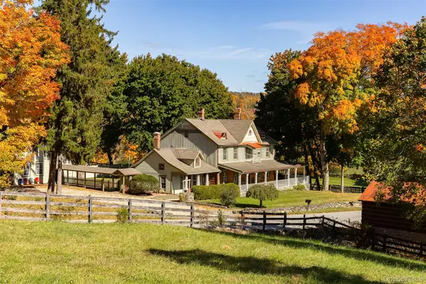 195 Drake Road, Pleasant Valley, NY 12569