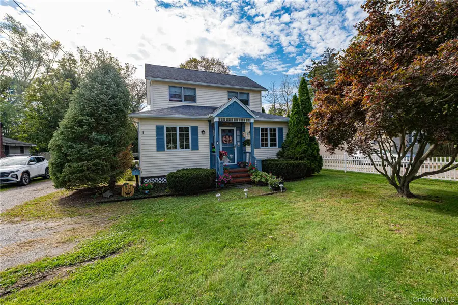 328 Pulaski Road, Kings Park, NY 11754 - #3