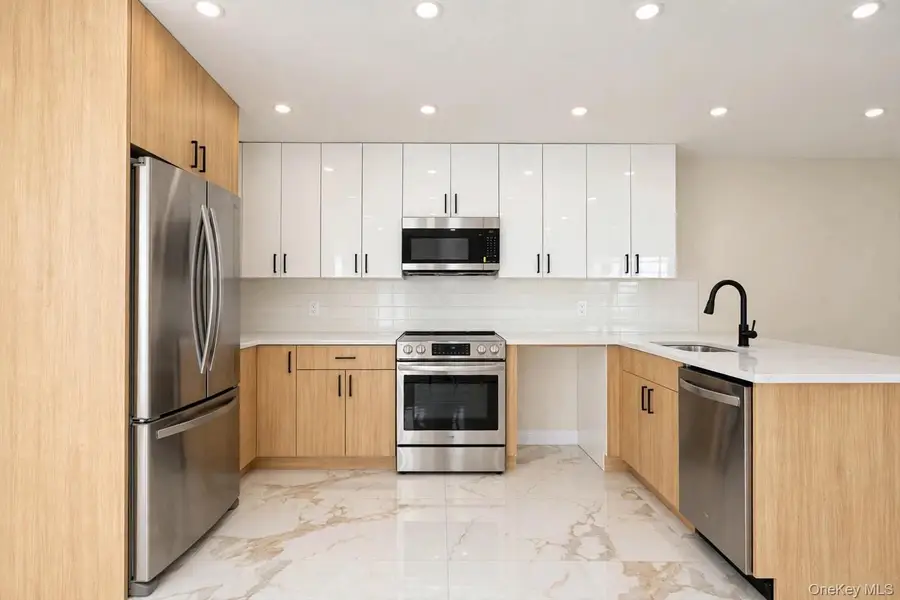 6 Amador Street, Staten Island, NY 10303 - #3
