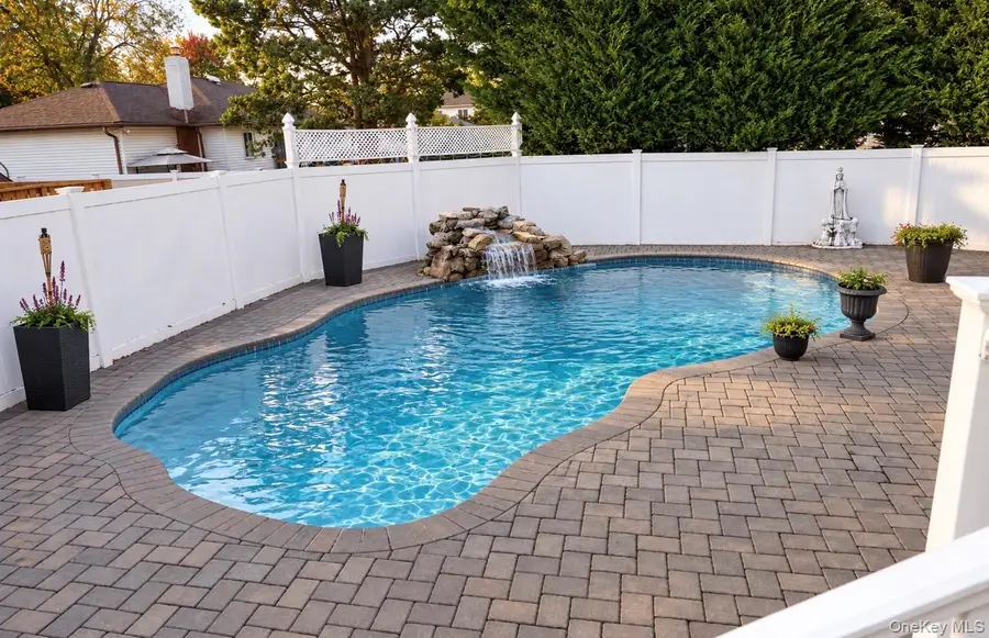 108 Forsythia Lane, North Babylon, NY 11703 - #3