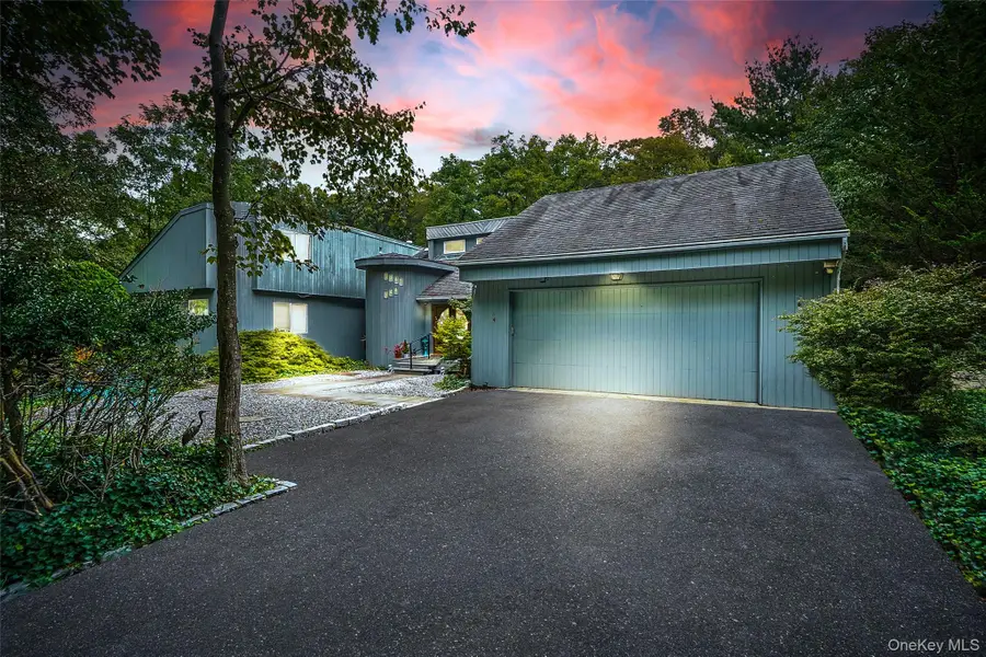 271 Bread And Cheese Hollow Road, Northport, NY 11768 - #2