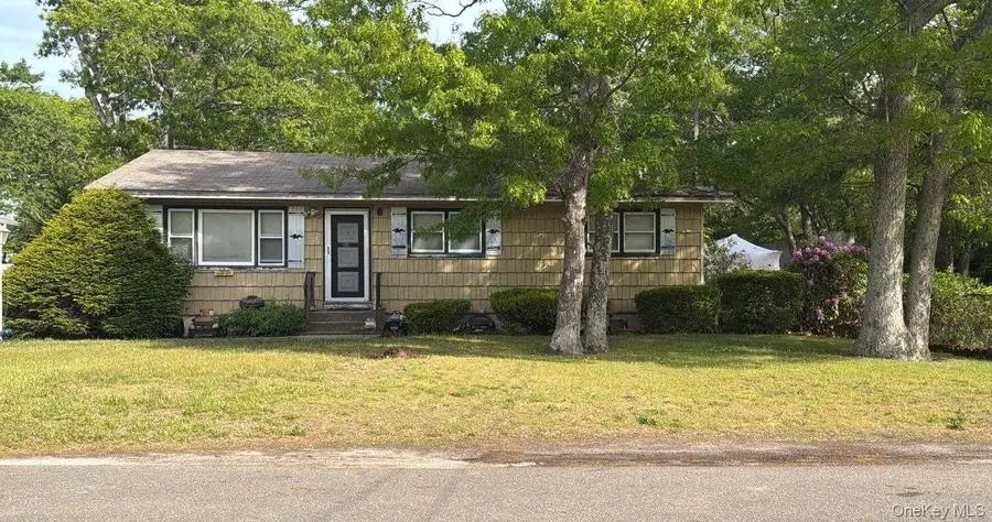 24 Hinda Boulevard, Riverhead, NY 11901 - #2