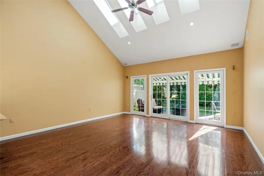 193 Pond View Drive, Port Washington, NY 11050 - #3