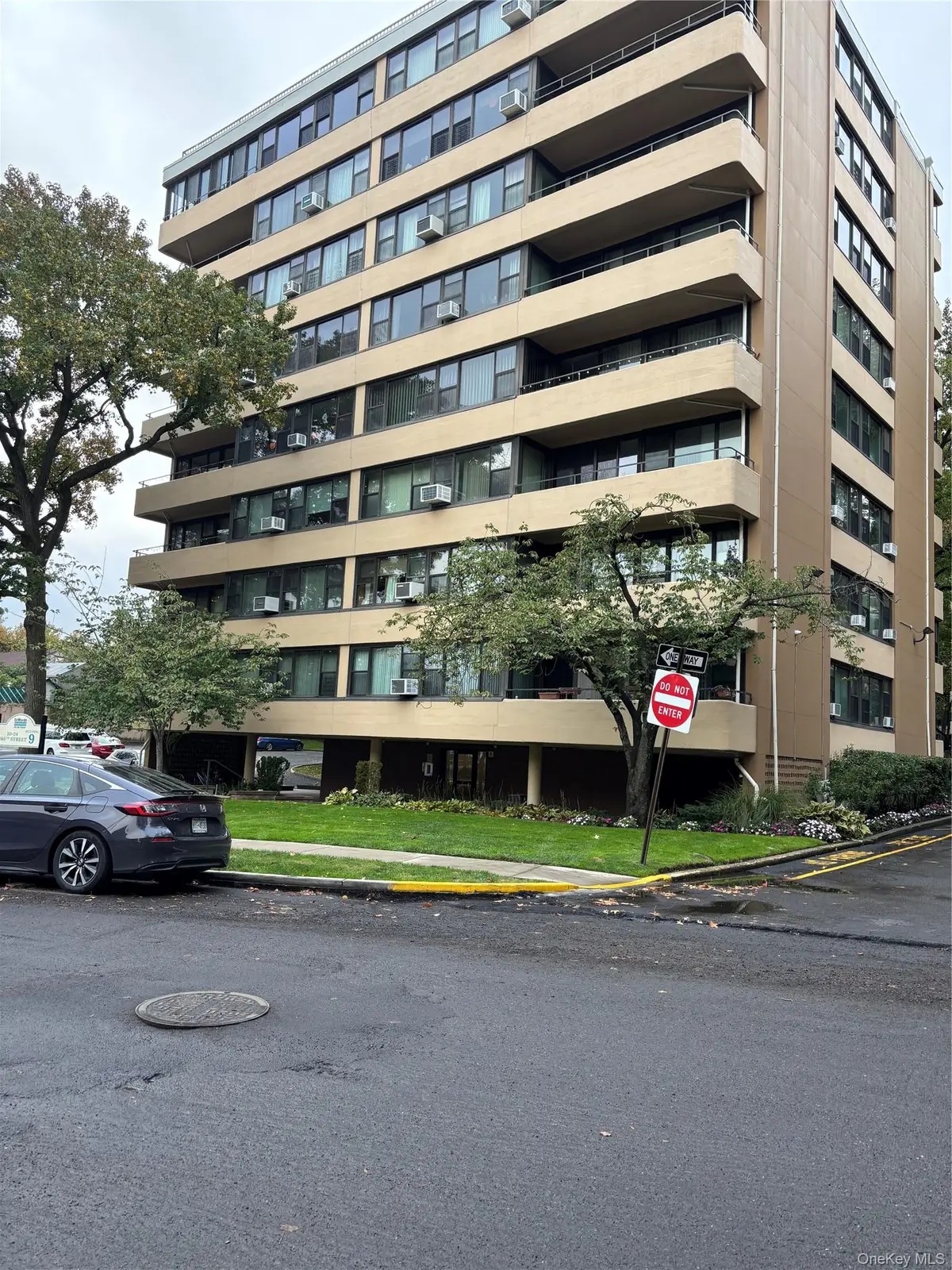 1024 166 st 166 St #6b, Whitestone, NY 11357 - #1