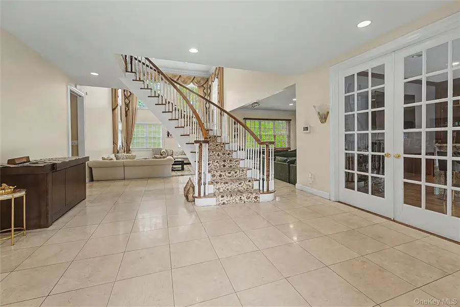 12 Chauncey Place, Woodbury, NY 11797 - #2