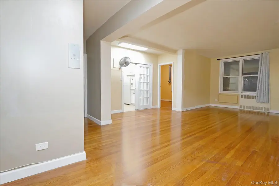 63-45 Saunders Street #3G, Rego Park, NY 11374 - #3