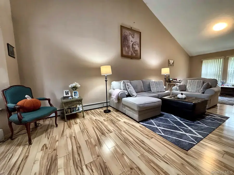 345 Auborn Avenue, Shirley, NY 11967 - #2
