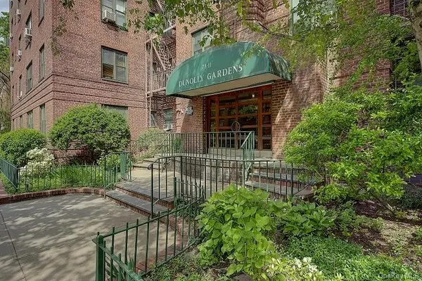 78-11 35 Avenue #5H, Jackson Heights, NY 11372
