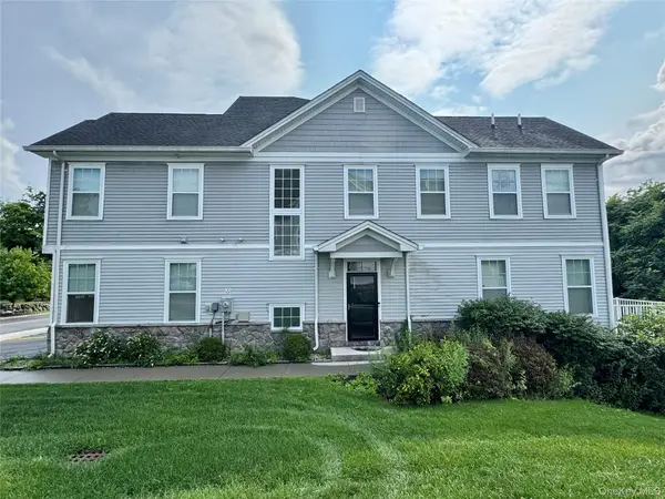 95 Meadow View Drive, Middletown, NY 10940