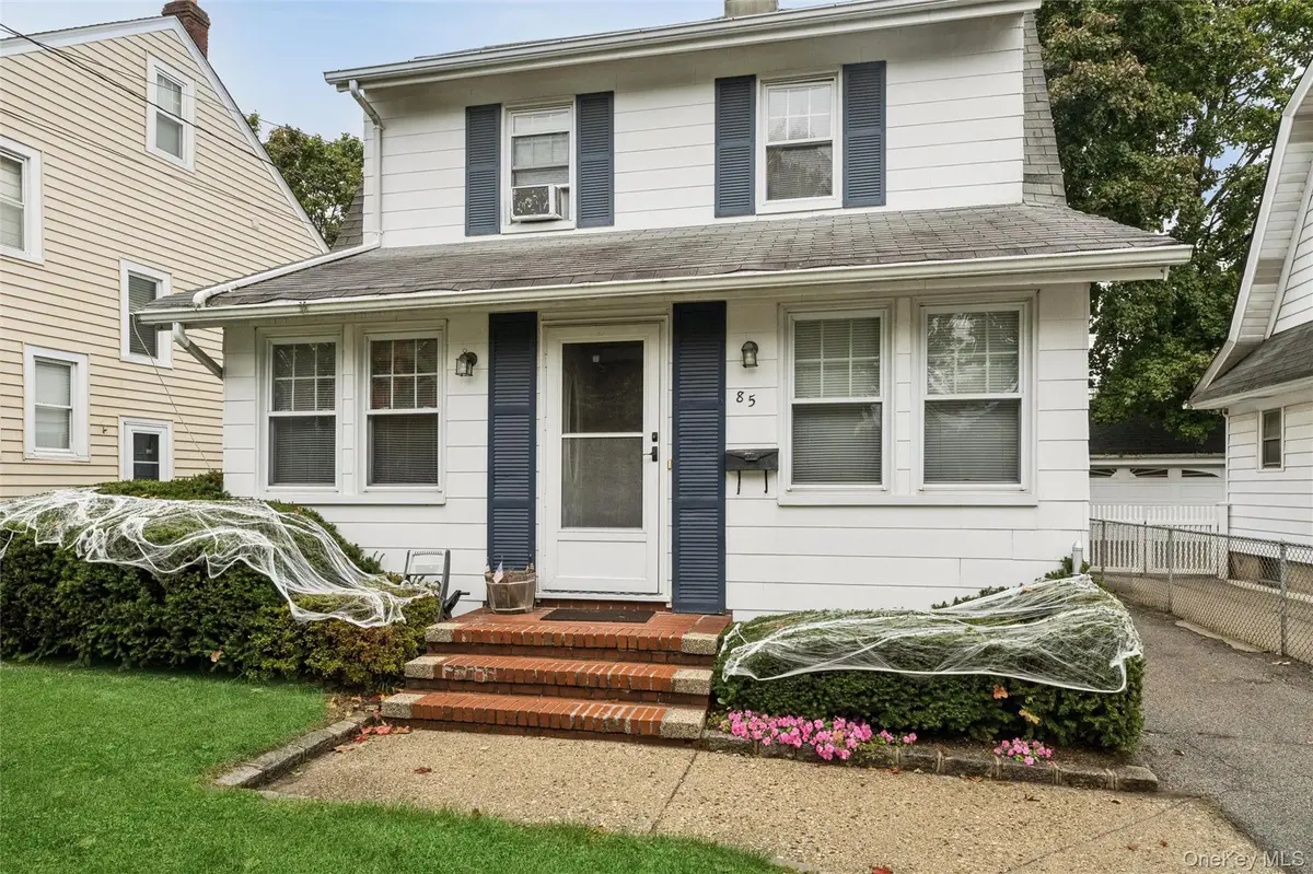 85 Magnolia Avenue, Floral Park, NY 11001 - #1