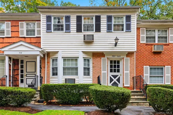 307 Woodland Hills Road #307, White Plains, NY 10603