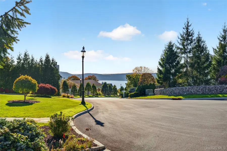 6 Gualtiere Lane, Ossining, NY 10562 - #3