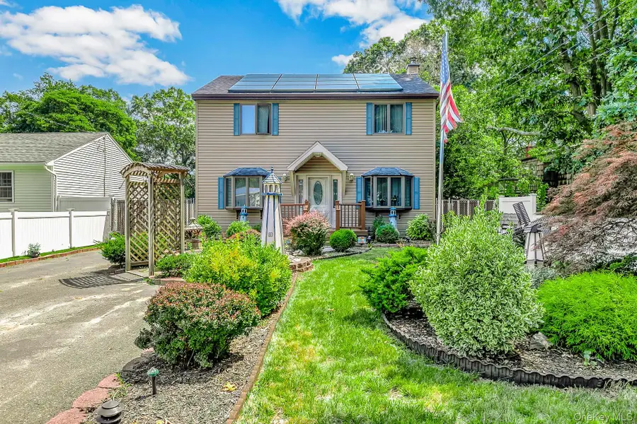 17 Victory Avenue, Shirley, NY 11967 - #3