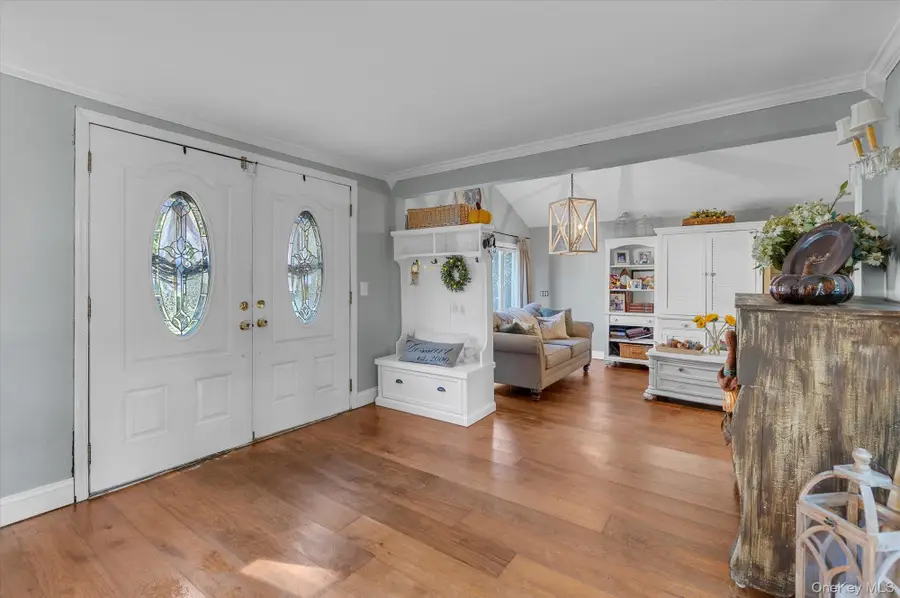 22 Alice Lane, Smithtown, NY 11787 - #2