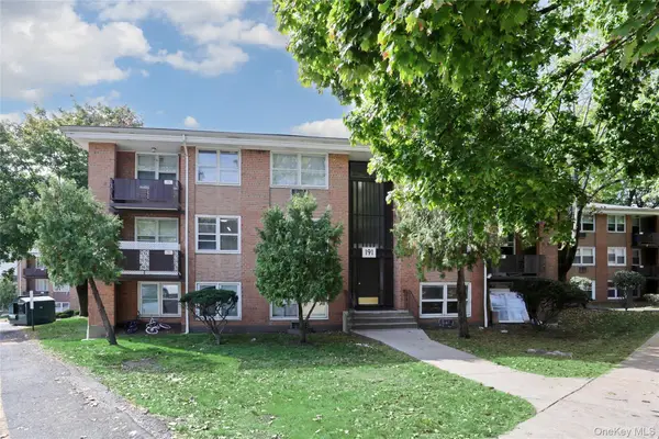 191 Kearsing Parkway #E, Monsey, NY 10952