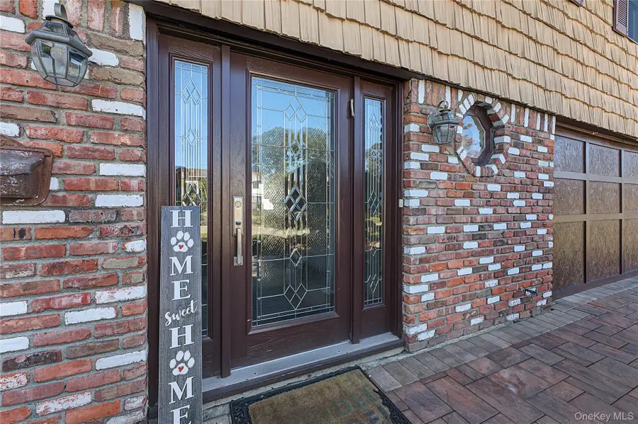 28 Chatham Road, Commack, NY 11725 - #3