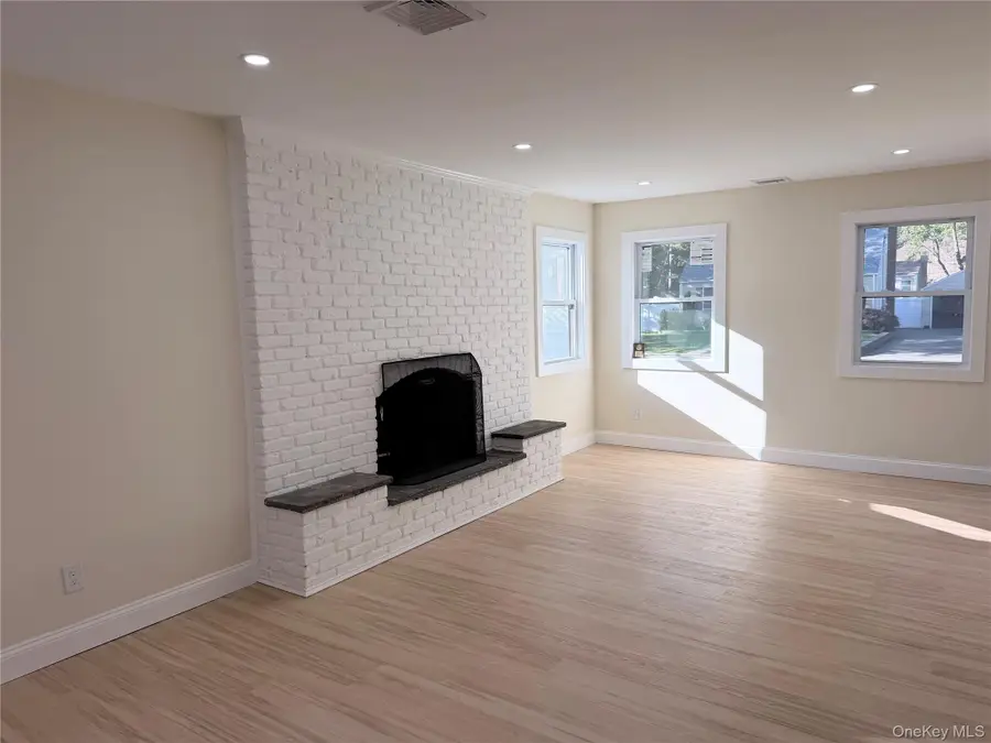 14 Nimitz Road, Saint James, NY 11780 - #3