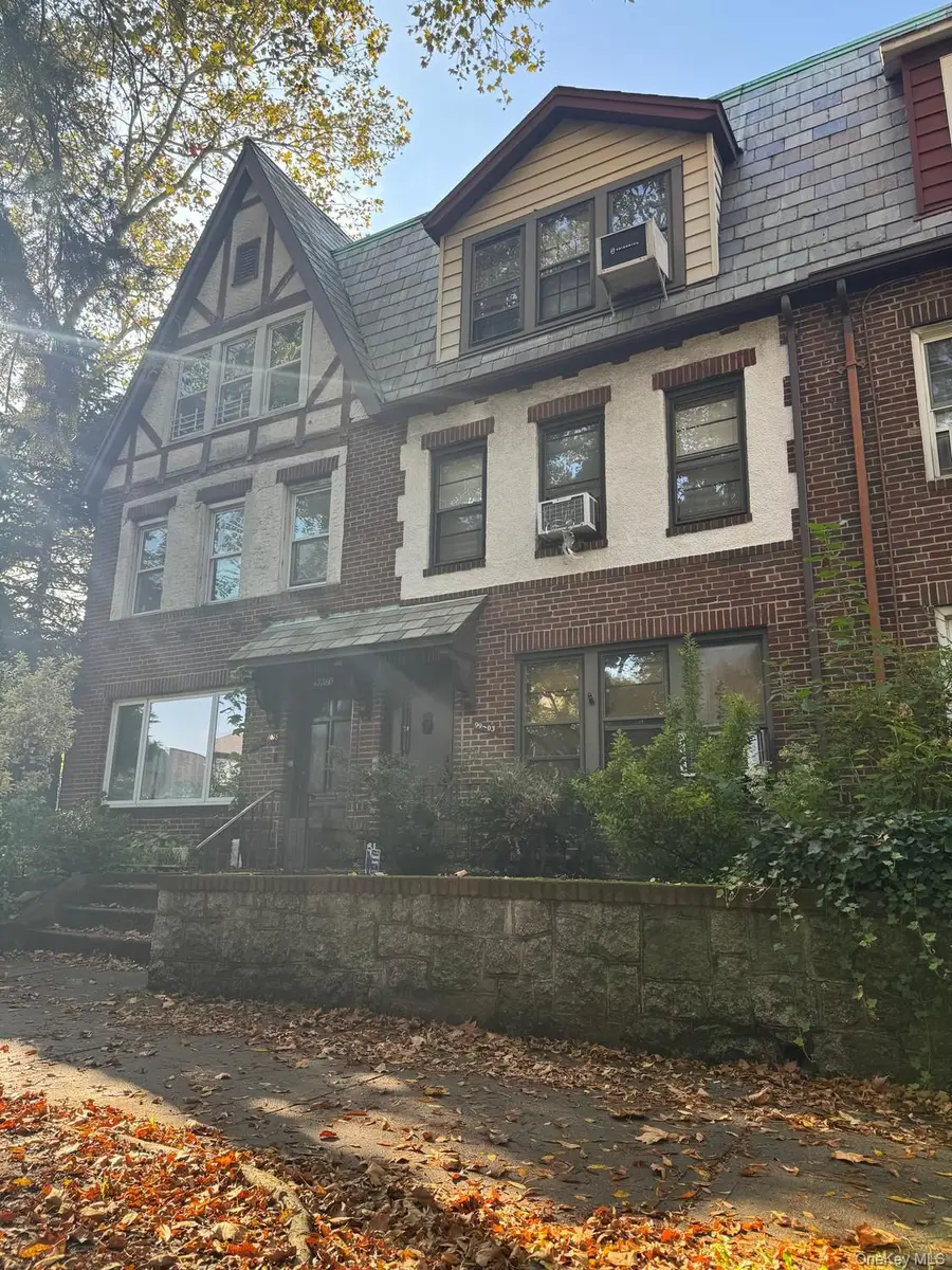 99-03 Ascan Avenue, Forest Hills, NY 11375 - #2