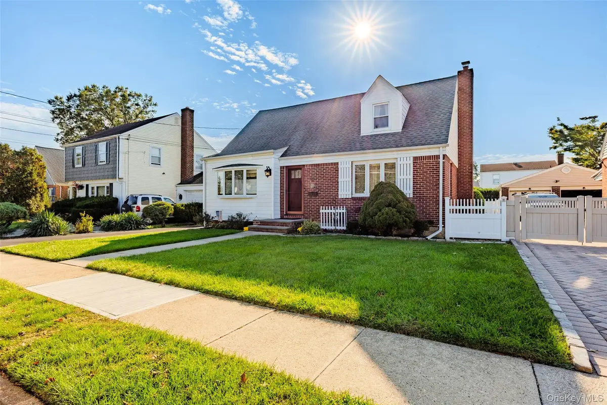 329 Andrews Road, Mineola, NY 11501 - #1