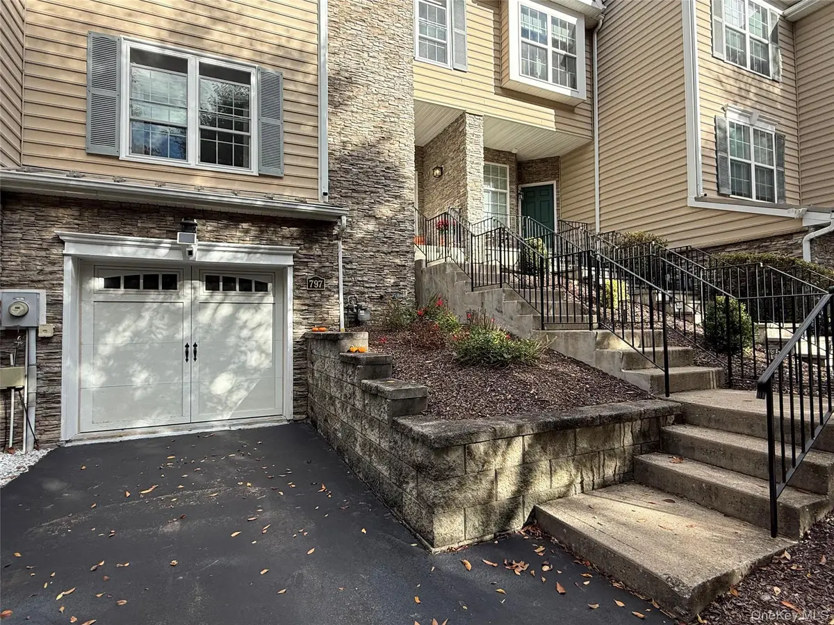 797 Huntington Drive, Fishkill, NY 12524 - #1