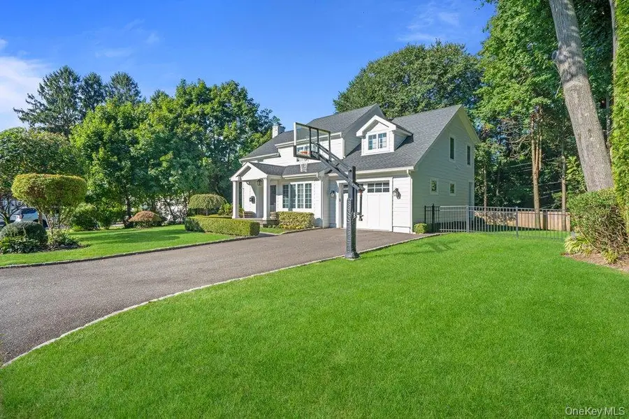 149 Wagon Road, Roslyn Heights, NY 11577 - #2