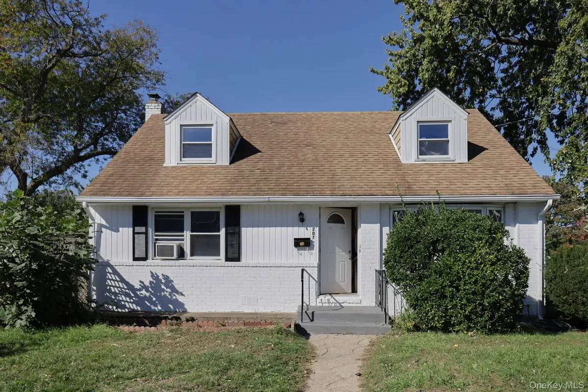 207 Courthouse Road, Franklin Square, NY 11010 - #1