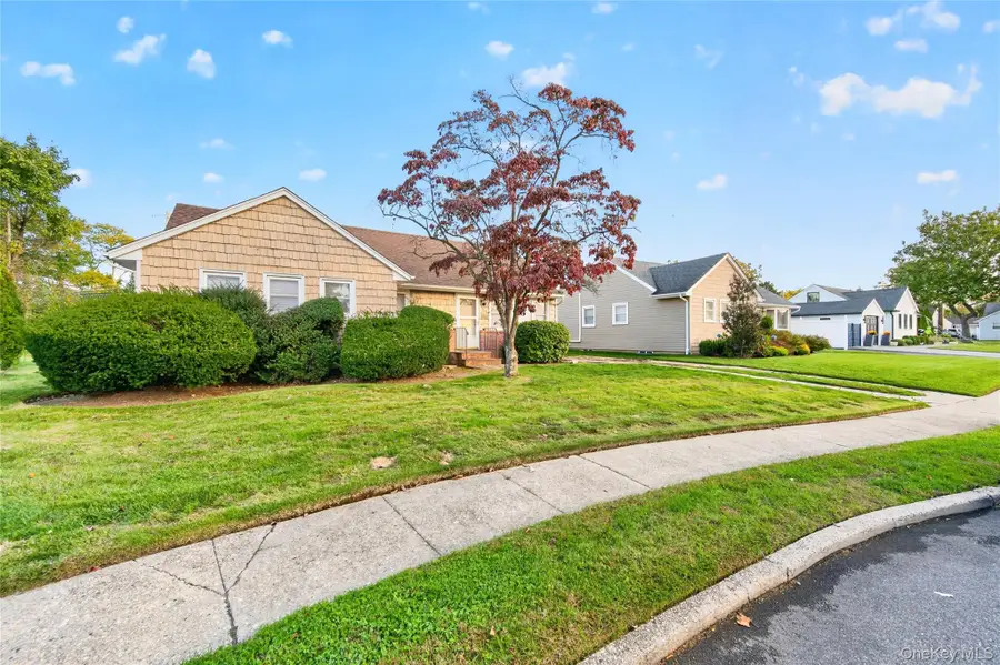 716 Truman Avenue, East Meadow, NY 11554 - #3