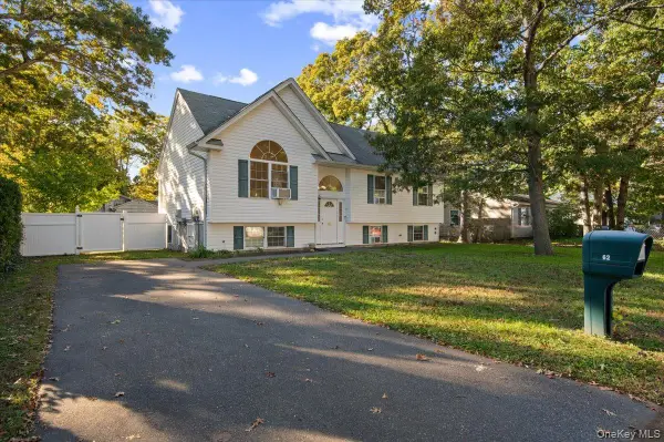 62 Franklin Avenue, Mastic, NY 11950