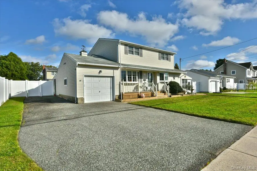 169 N Nassau Avenue, Massapequa, NY 11758 - #3