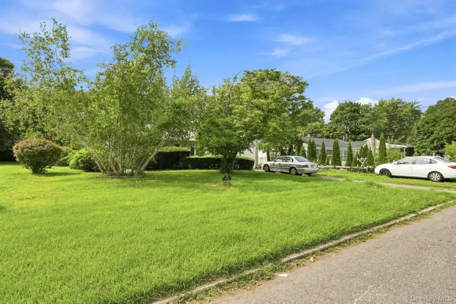 1058 Bay Shore Avenue, Bay Shore, NY 11706 - #2