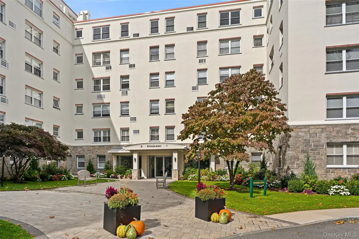 2 Stoneleigh Plaza #6I, Bronxville, NY 10708 - #1