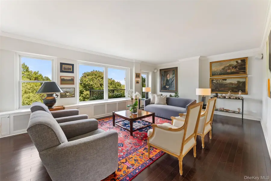 2 Stoneleigh Plaza #6I, Bronxville, NY 10708 - #3