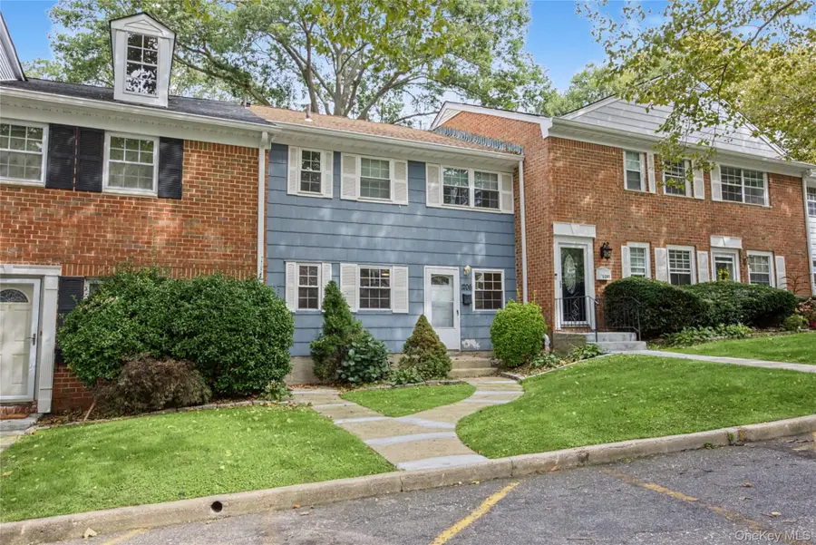 1206 Towne House Village, Islandia, NY 11749 - #2
