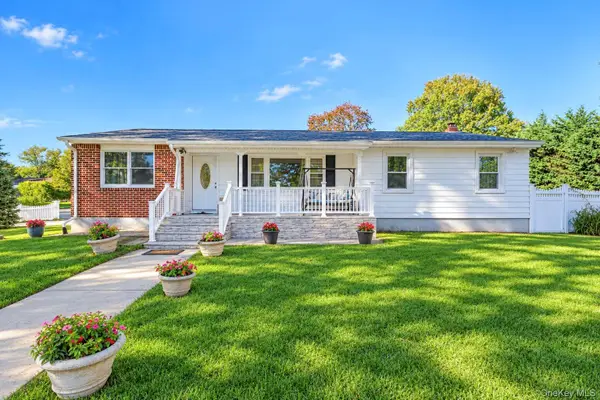 431 Blue Point Road, Farmingville, NY 11738