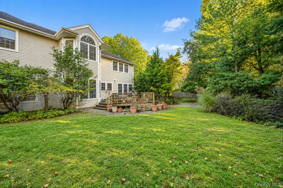 9 Cobbler Lane, East Setauket, NY 11733 - #2