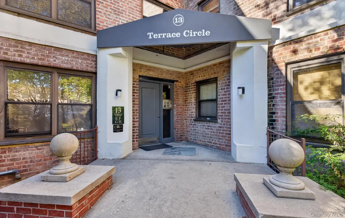 13 Terrace Circle #1-F, Great Neck, NY 11021 - #1