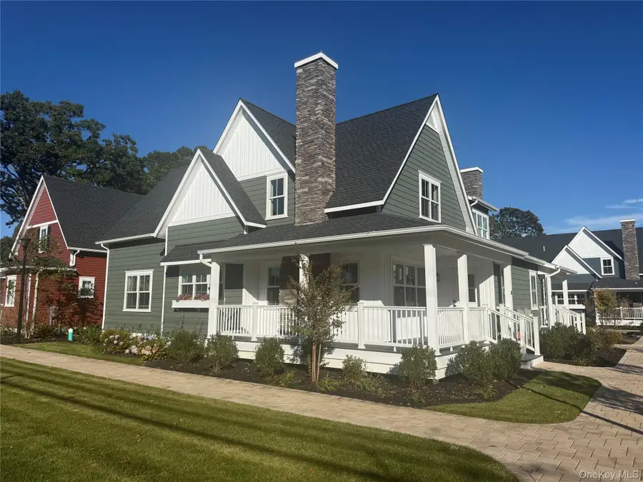 2 Willow Blu Court, East Islip, NY 11730 - #2
